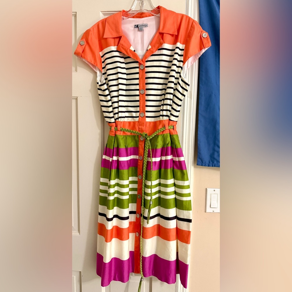 Vintage boutique like new, lining, Striped Multicolor Button-Down Dress belt